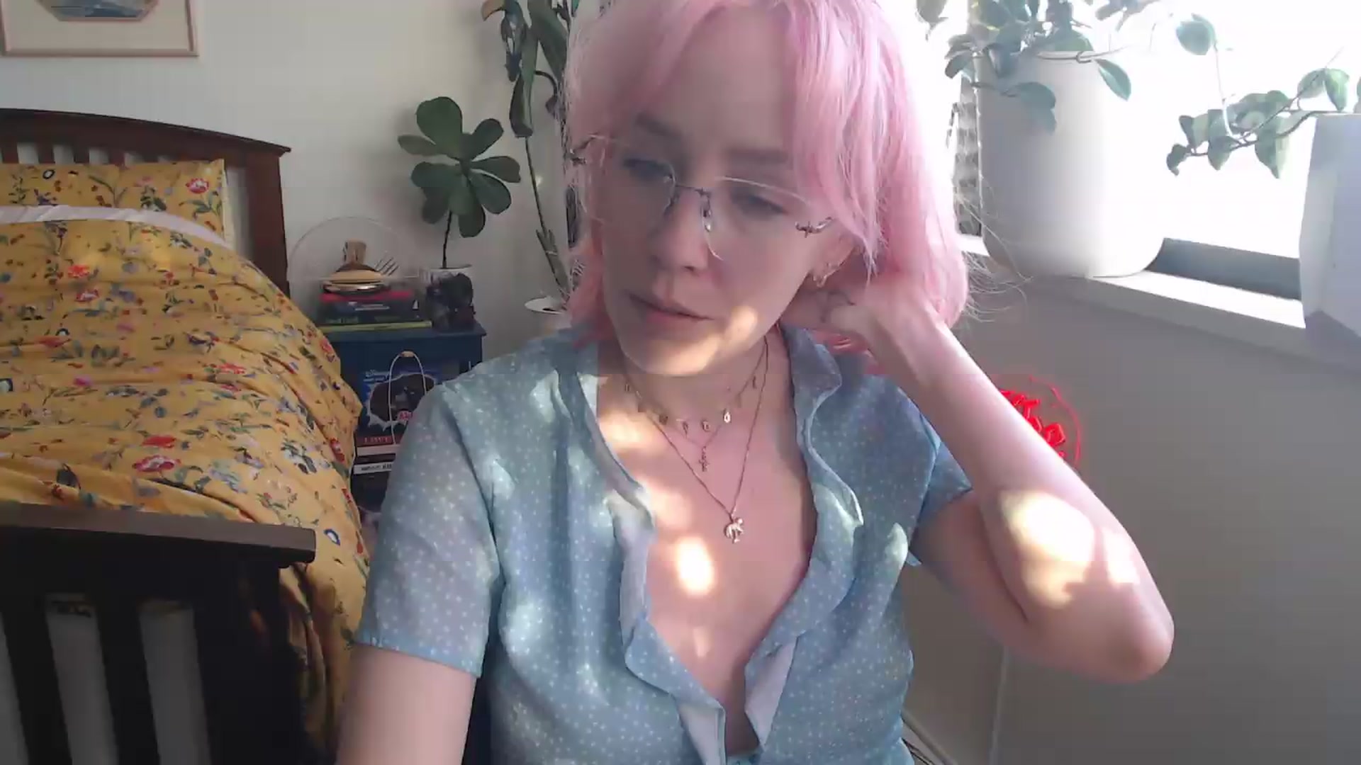 Gallery image thumbnail from NahlaHoney's myfreecams stream on, 05/23/2026, 03:12 image 9 of 20