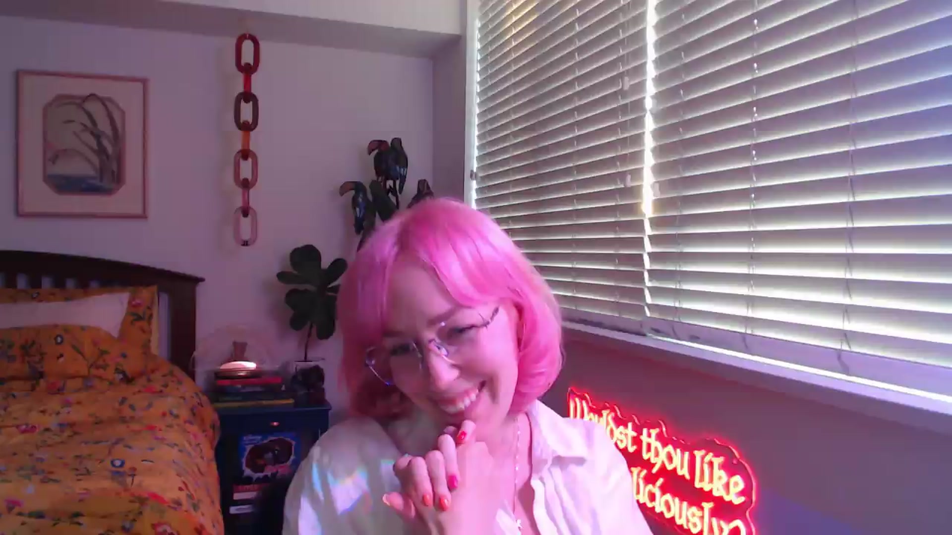 Gallery image thumbnail from NahlaHoney's myfreecams stream on, 05/28/2026, 04:14 image 15 of 20