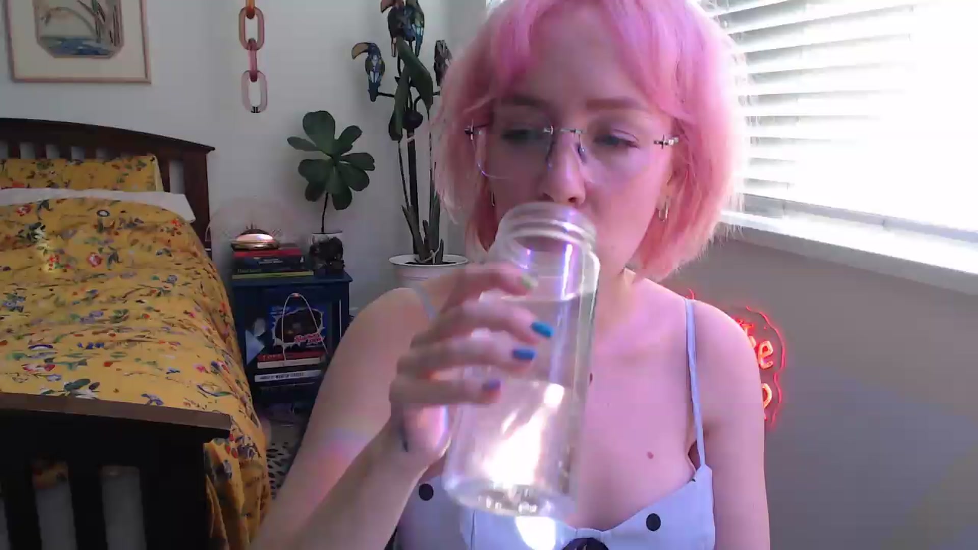 Gallery image thumbnail from NahlaHoney's myfreecams stream on, 06/19/2026, 03:54 image 7 of 20