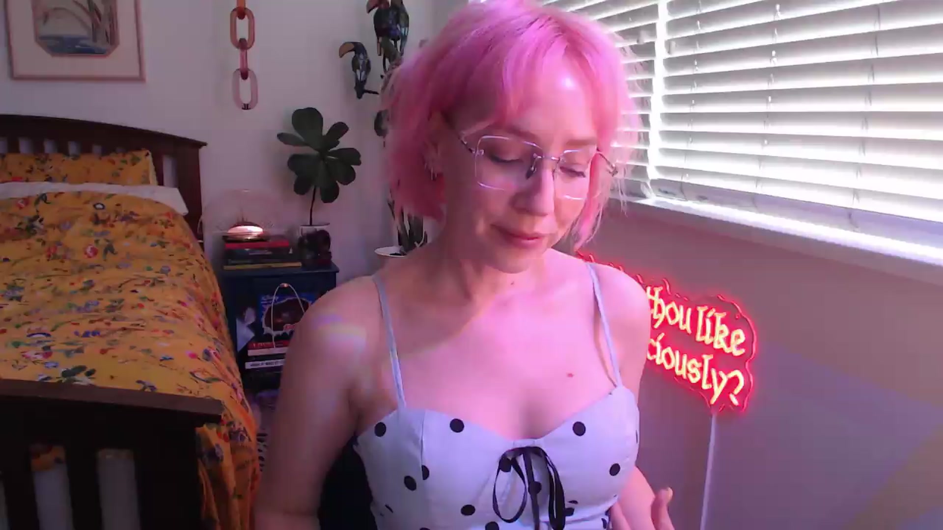 Gallery image thumbnail from NahlaHoney's myfreecams stream on, 06/19/2026, 03:54 image 1 of 20