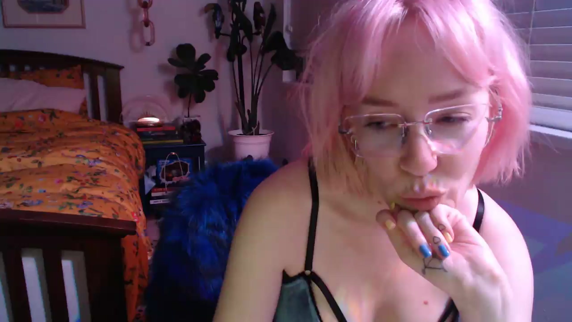 Gallery image thumbnail from NahlaHoney's myfreecams stream on, 06/26/2026, 05:06 image 18 of 20
