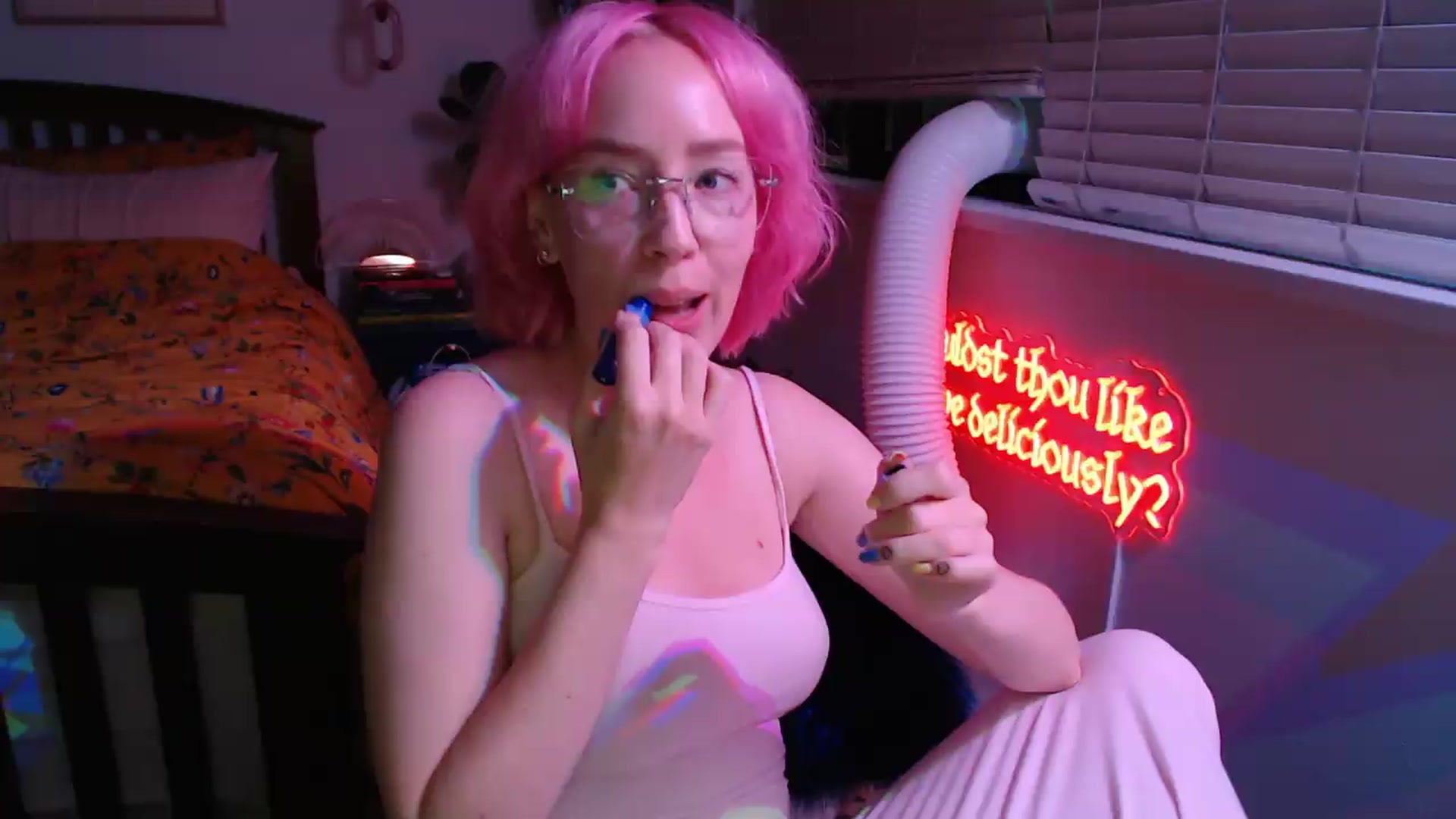 Gallery image thumbnail from NahlaHoney's myfreecams stream on, 07/03/2026, 04:54 image 17 of 20
