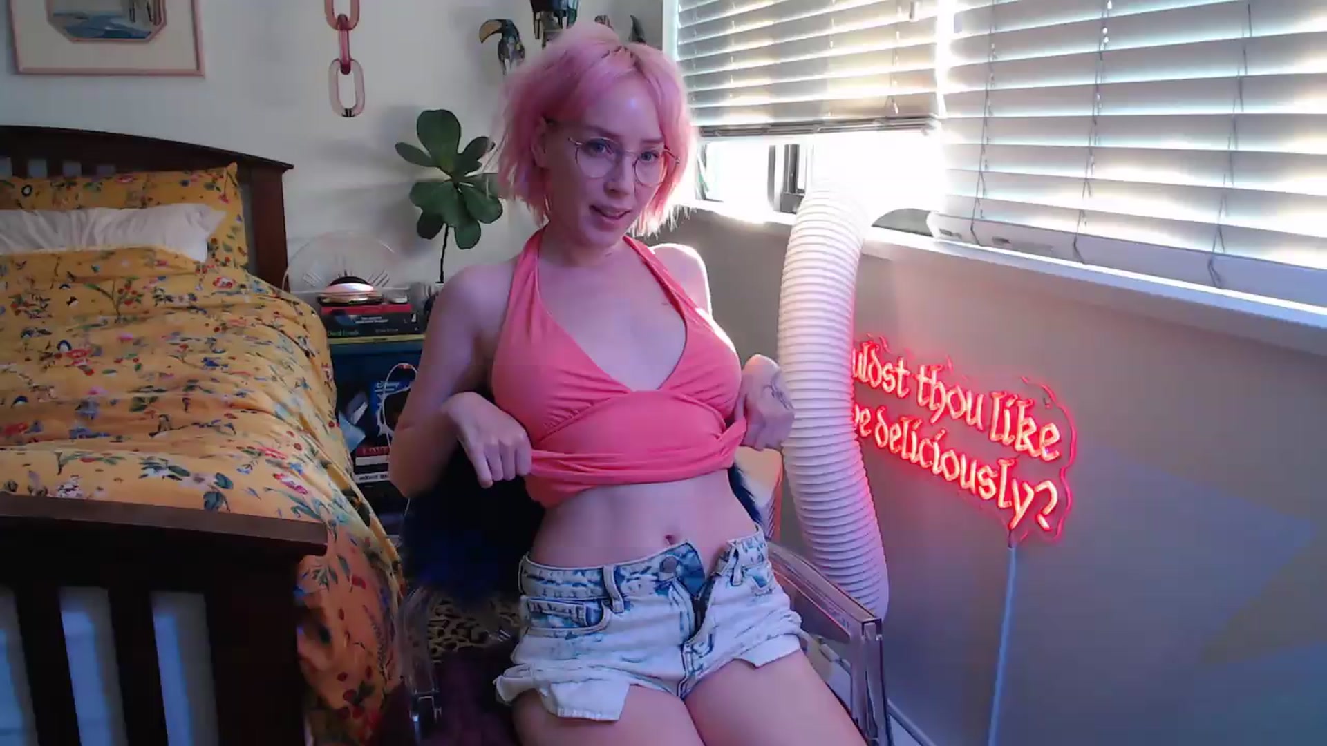 Gallery image thumbnail from NahlaHoney's myfreecams stream on, 07/07/2026, 03:43 image 13 of 20