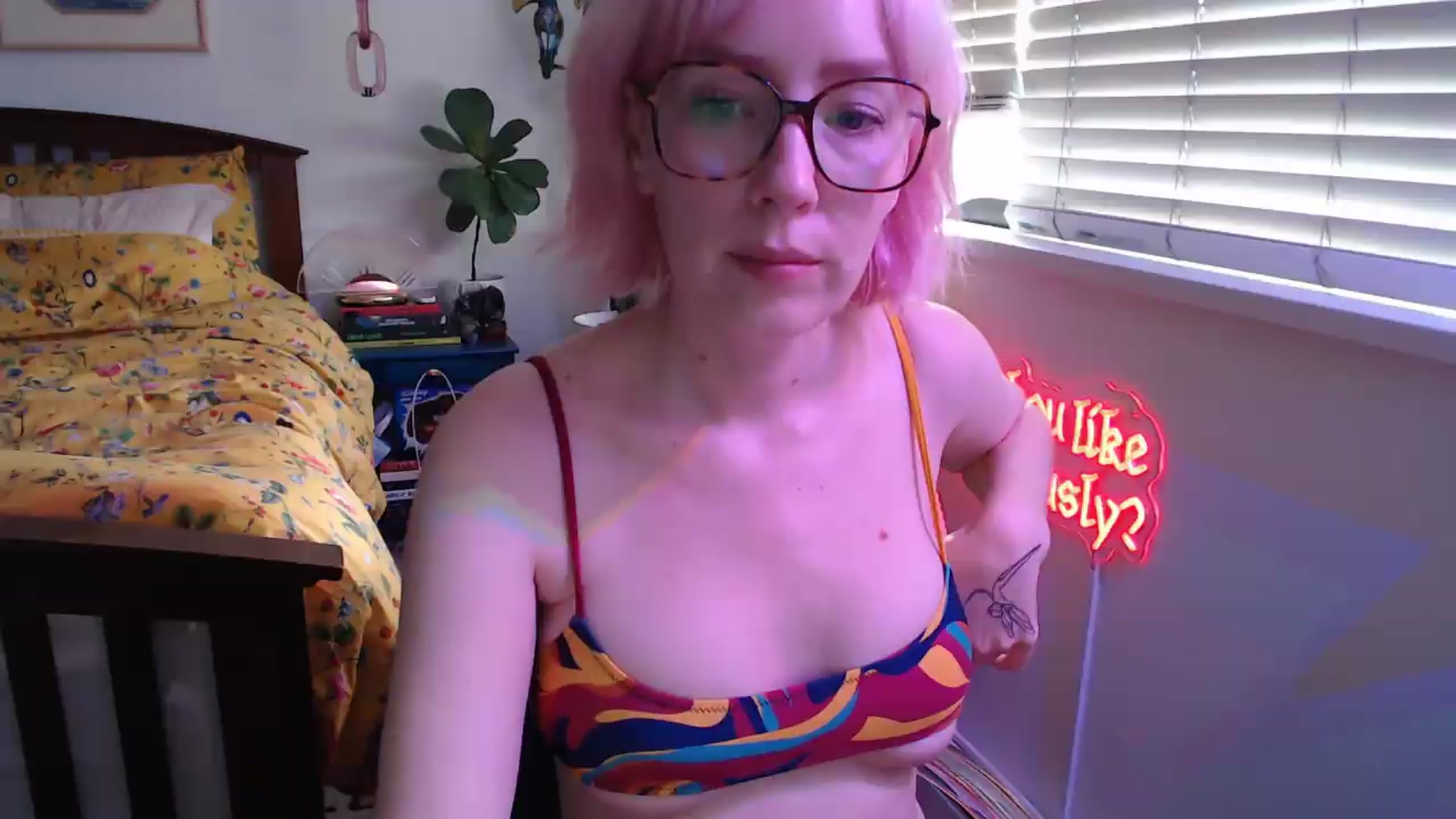 Gallery image thumbnail from NahlaHoney's myfreecams stream on, 07/08/2026, 03:55 image 10 of 20
