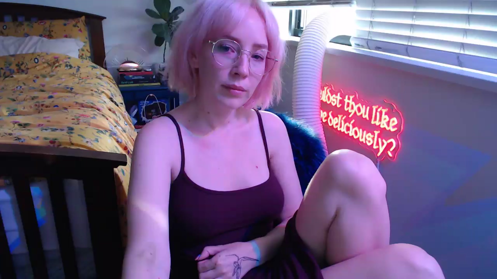 Gallery image thumbnail from NahlaHoney's myfreecams stream on, 07/09/2026, 04:44 image 5 of 20