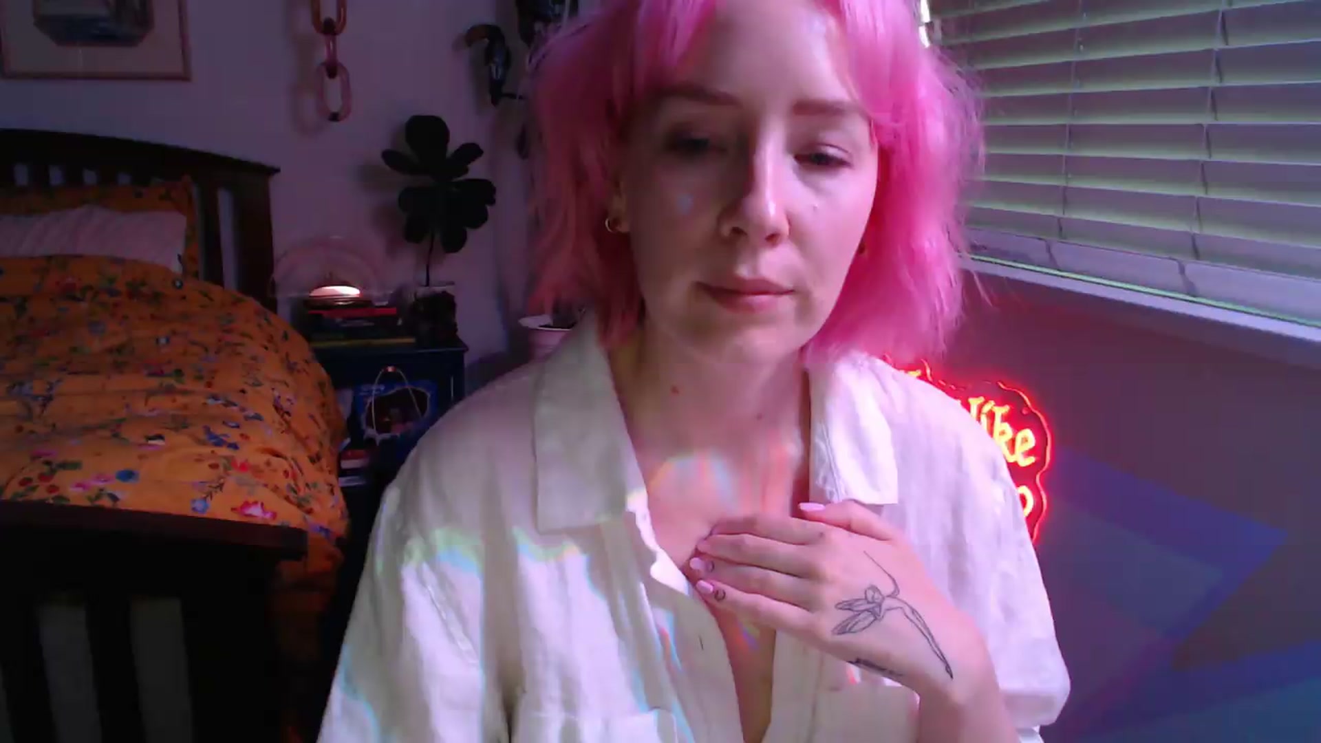 Gallery image thumbnail from NahlaHoney's myfreecams stream on, 07/11/2026, 04:24 image 16 of 20