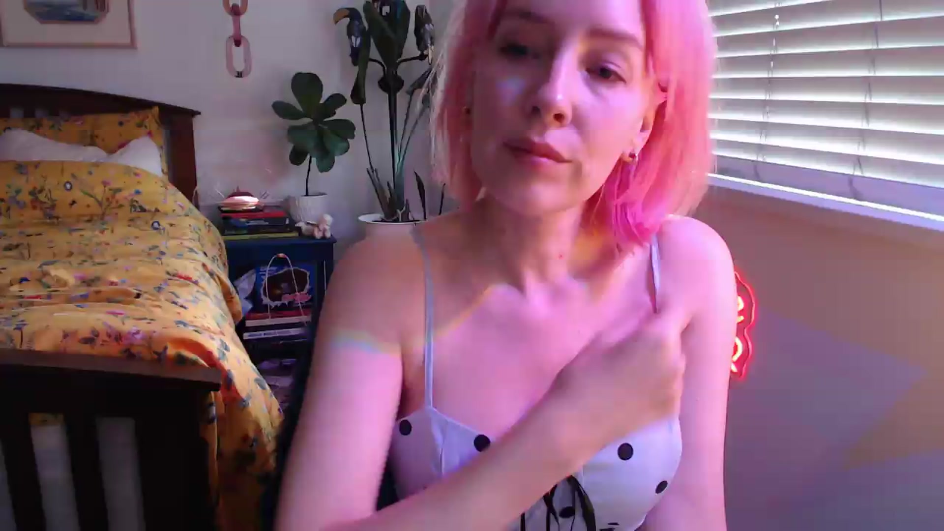 Gallery image thumbnail from NahlaHoney's myfreecams stream on, 07/18/2026, 04:19 image 12 of 20