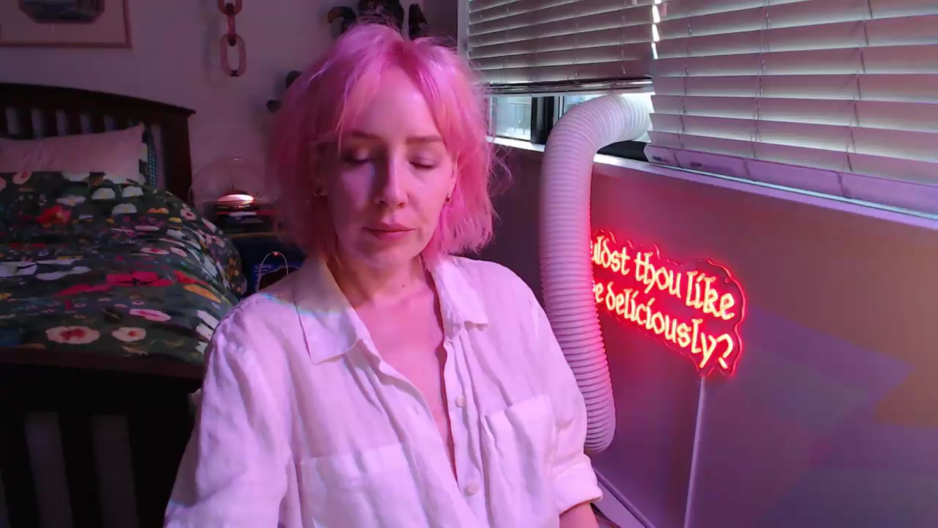 Gallery image thumbnail from NahlaHoney's myfreecams stream on, 07/20/2026, 04:41 image 15 of 20