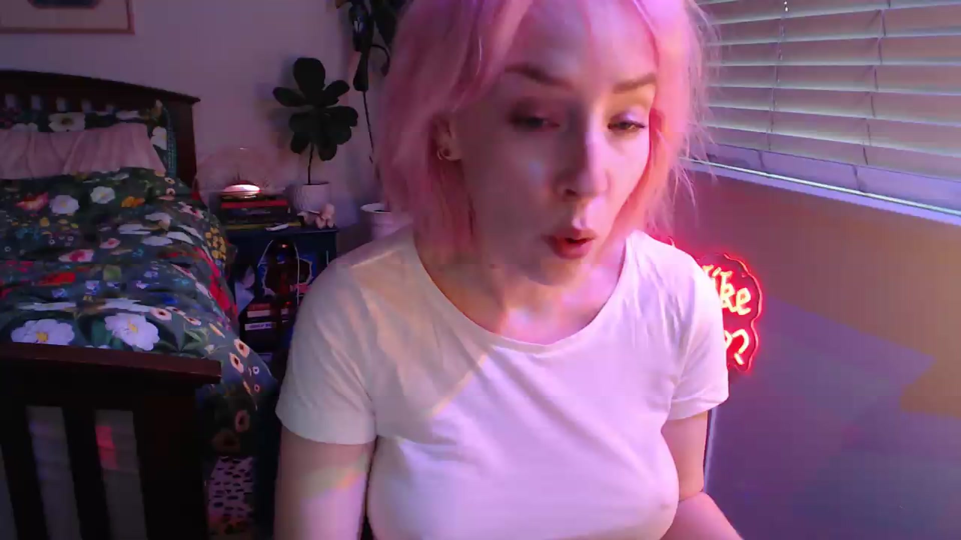 Gallery image thumbnail from NahlaHoney's myfreecams stream on, 07/24/2026, 04:24 image 4 of 20
