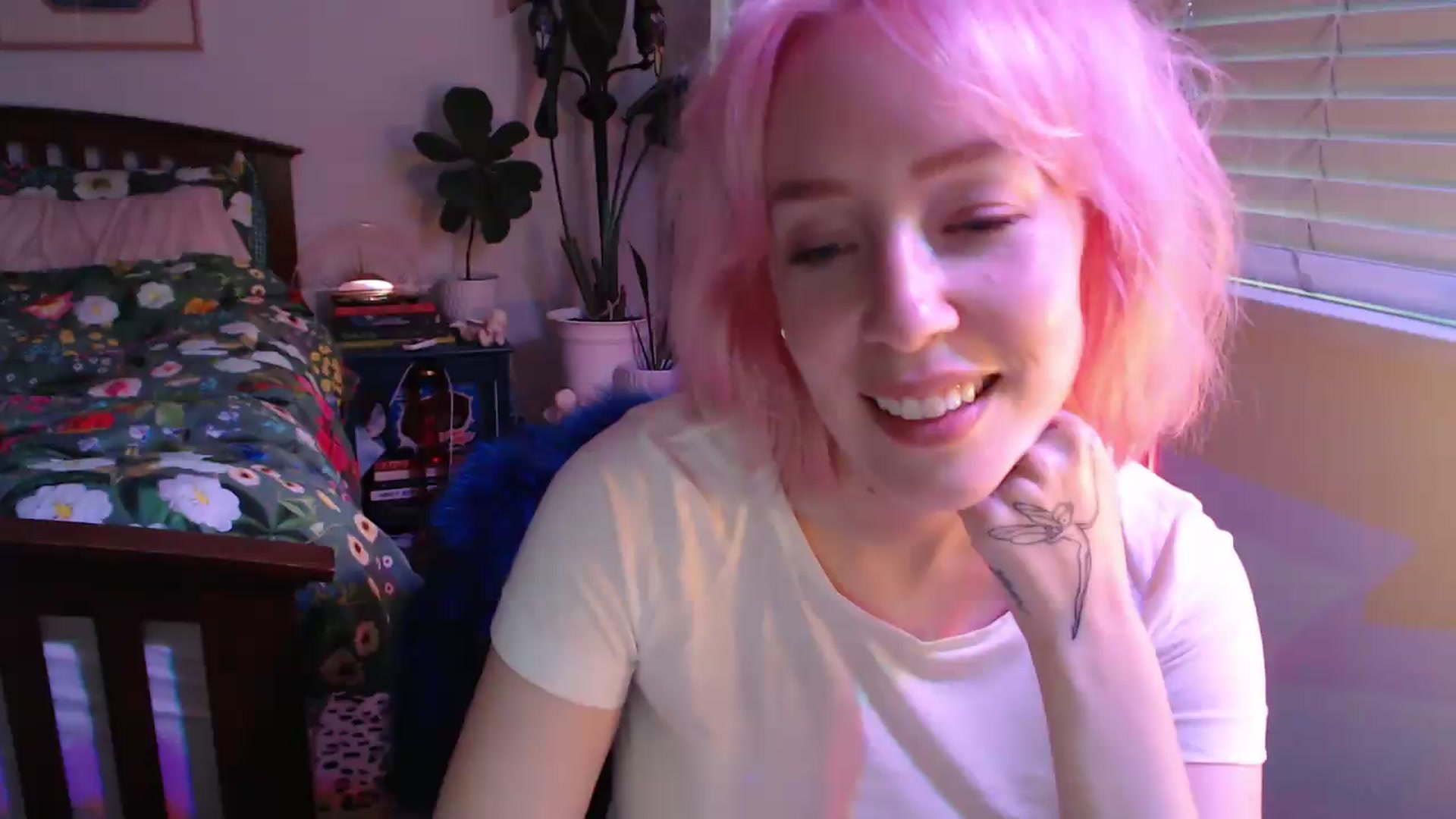Gallery image thumbnail from NahlaHoney's myfreecams stream on, 07/24/2026, 04:24 image 9 of 20