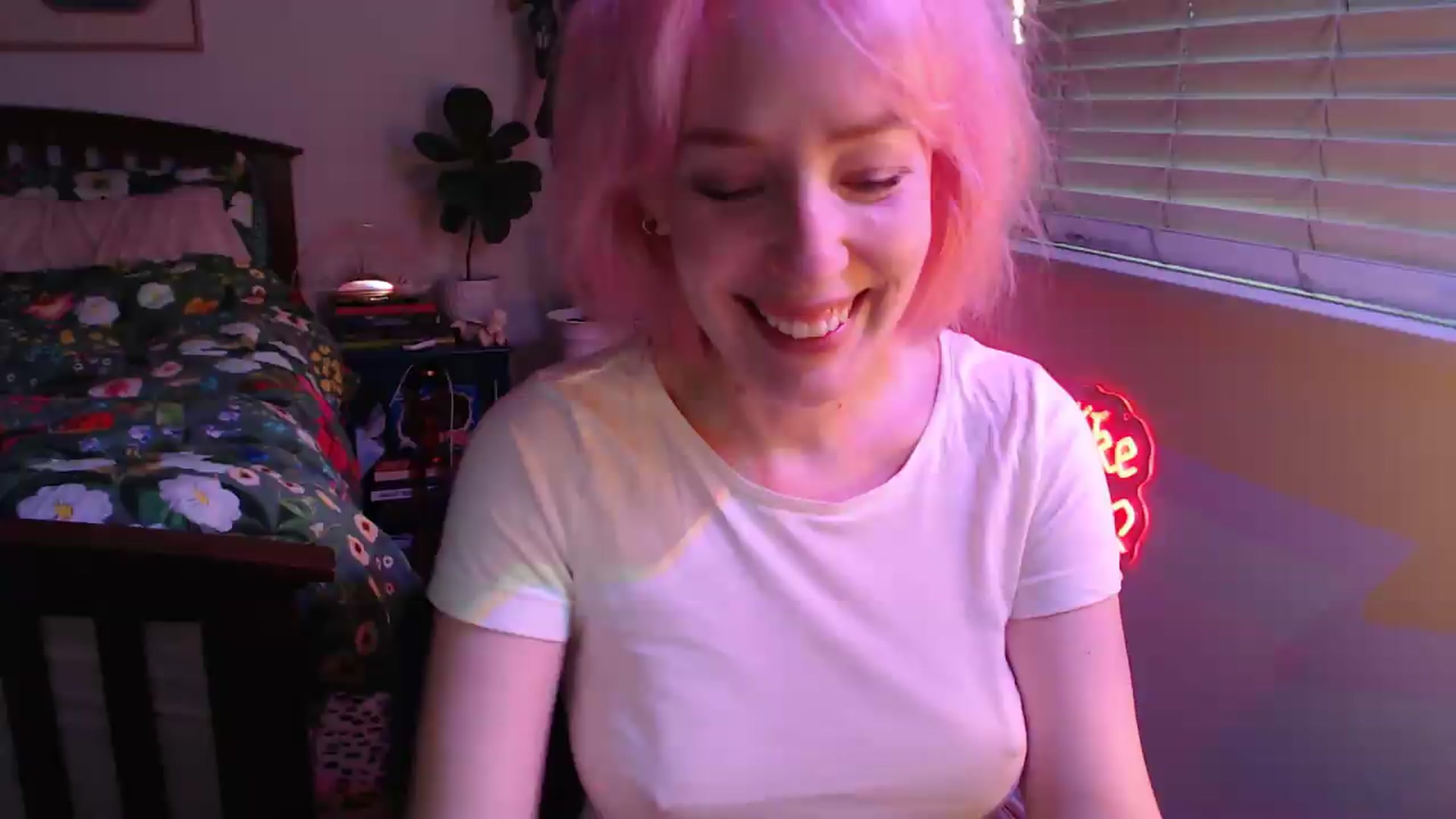 Gallery image thumbnail from NahlaHoney's myfreecams stream on, 07/24/2026, 04:24 image 8 of 20