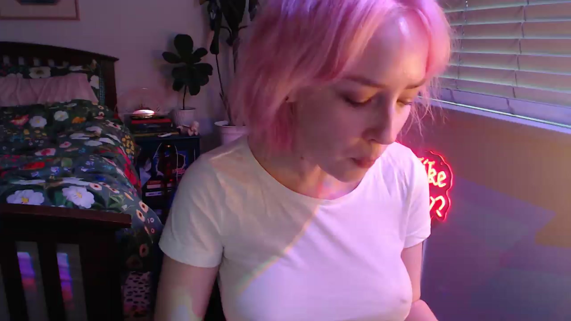 Gallery image thumbnail from NahlaHoney's myfreecams stream on, 07/24/2026, 04:24 image 5 of 20