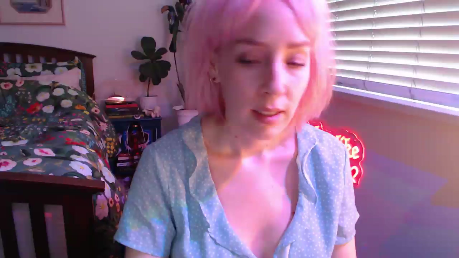 Gallery image thumbnail from NahlaHoney's myfreecams stream on, 07/29/2026, 03:24 image 15 of 20