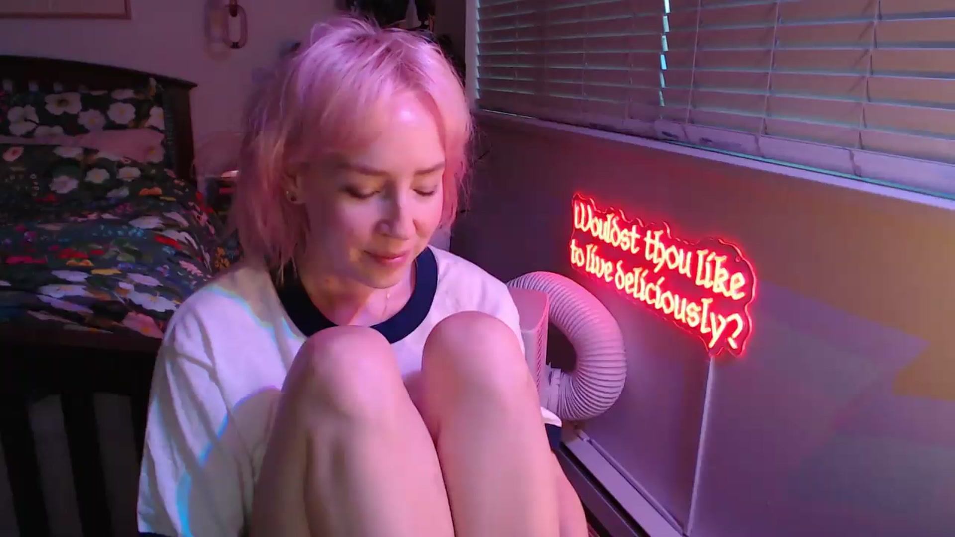 Gallery image thumbnail from NahlaHoney's myfreecams stream on, 07/31/2026, 04:04 image 20 of 20