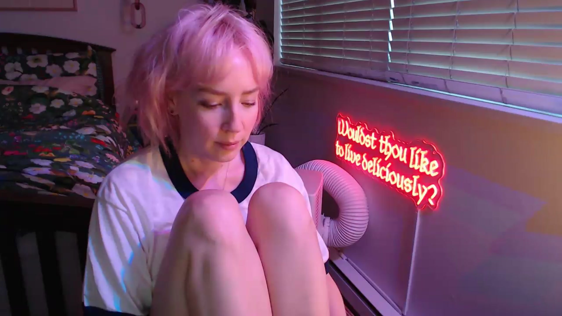Gallery image thumbnail from NahlaHoney's myfreecams stream on, 07/31/2026, 04:04 image 16 of 20