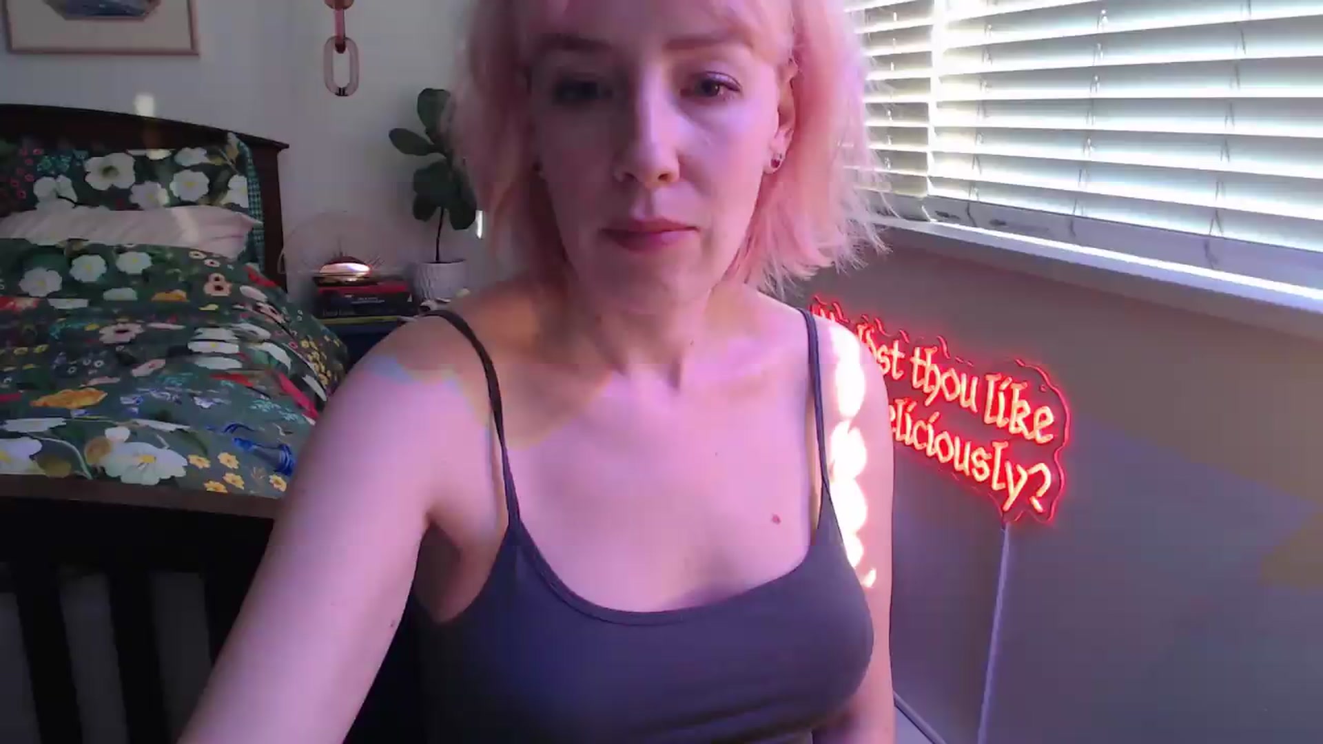 Gallery image thumbnail from NahlaHoney's myfreecams stream on, 08/04/2026, 04:04 image 4 of 20
