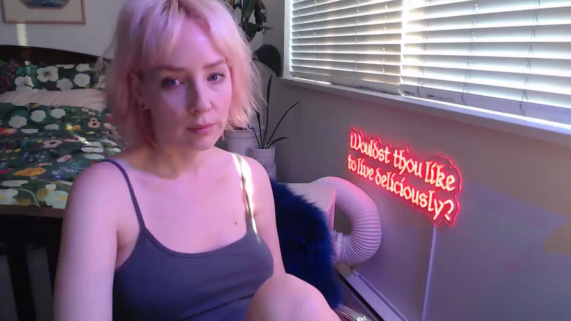 Gallery image thumbnail from NahlaHoney's myfreecams stream on, 08/04/2026, 04:04 image 7 of 20