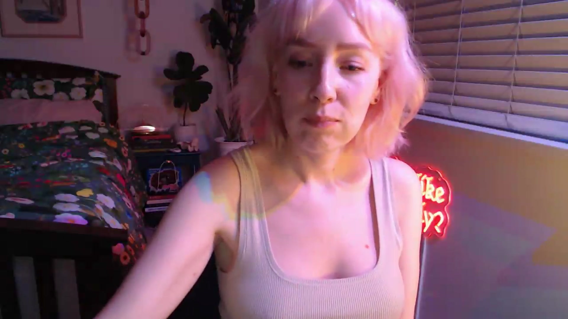 Gallery image thumbnail from NahlaHoney's myfreecams stream on, 08/06/2026, 04:36 image 18 of 20