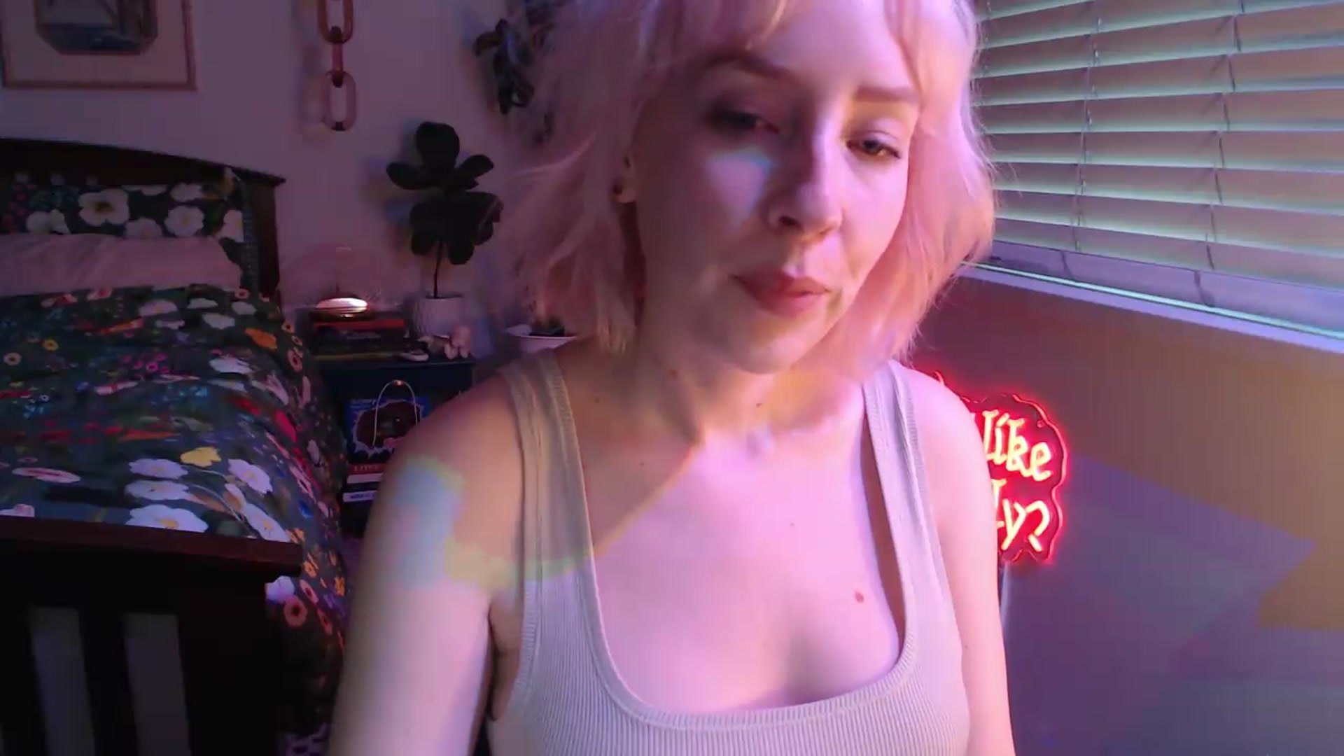 Gallery image thumbnail from NahlaHoney's myfreecams stream on, 08/06/2026, 04:36 image 12 of 20