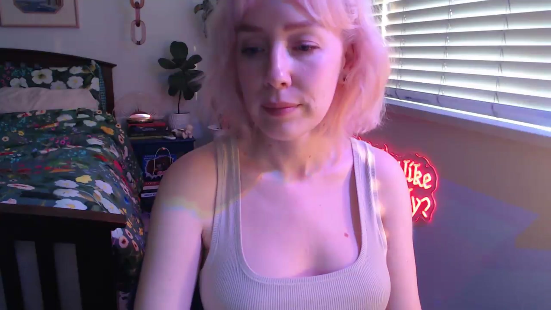 Gallery image thumbnail from NahlaHoney's myfreecams stream on, 08/06/2026, 04:36 image 4 of 20