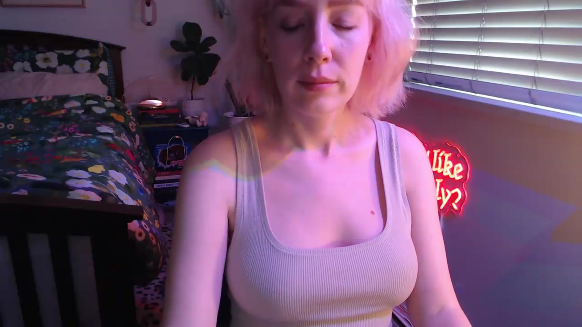 Gallery image thumbnail from NahlaHoney's myfreecams stream on, 08/06/2026, 04:36 image 8 of 20