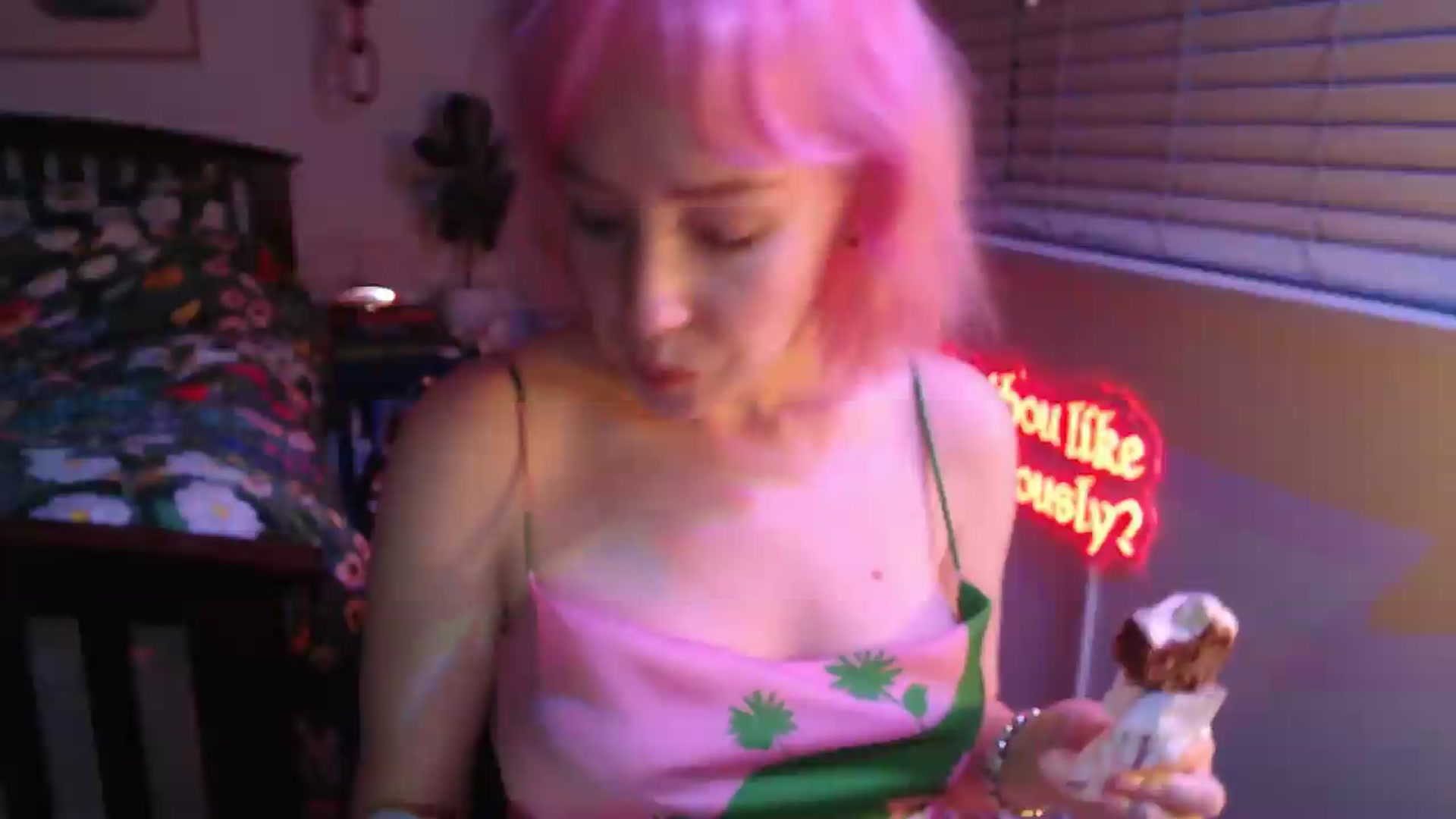 Gallery image thumbnail from NahlaHoney's myfreecams stream on, 08/13/2026, 04:38 image 19 of 20
