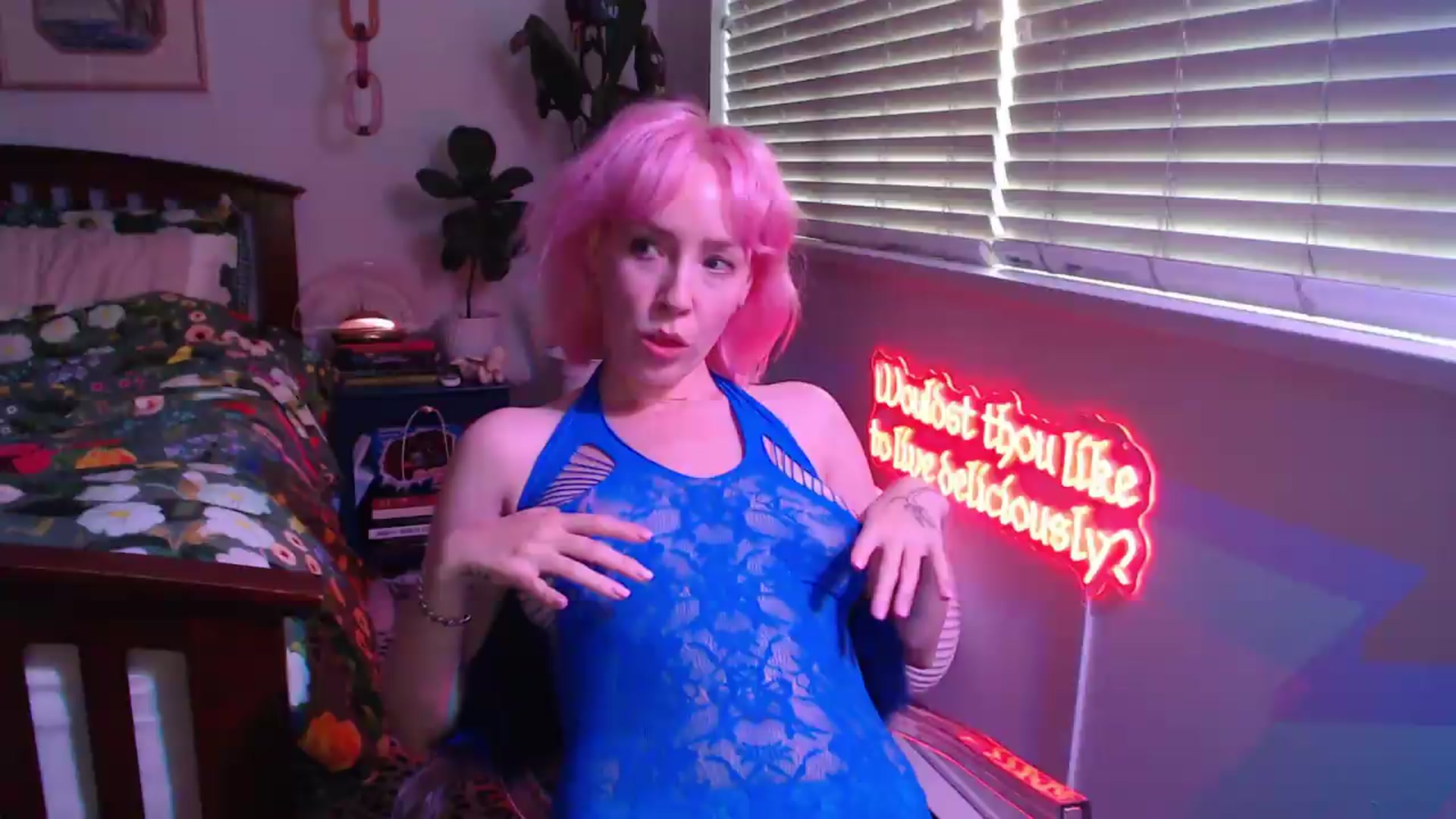 Gallery image thumbnail from NahlaHoney's myfreecams stream on, 08/17/2026, 03:40 image 14 of 20