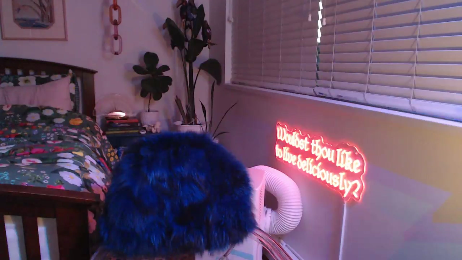 Gallery image thumbnail from NahlaHoney's myfreecams stream on, 08/19/2026, 04:13 image 16 of 20