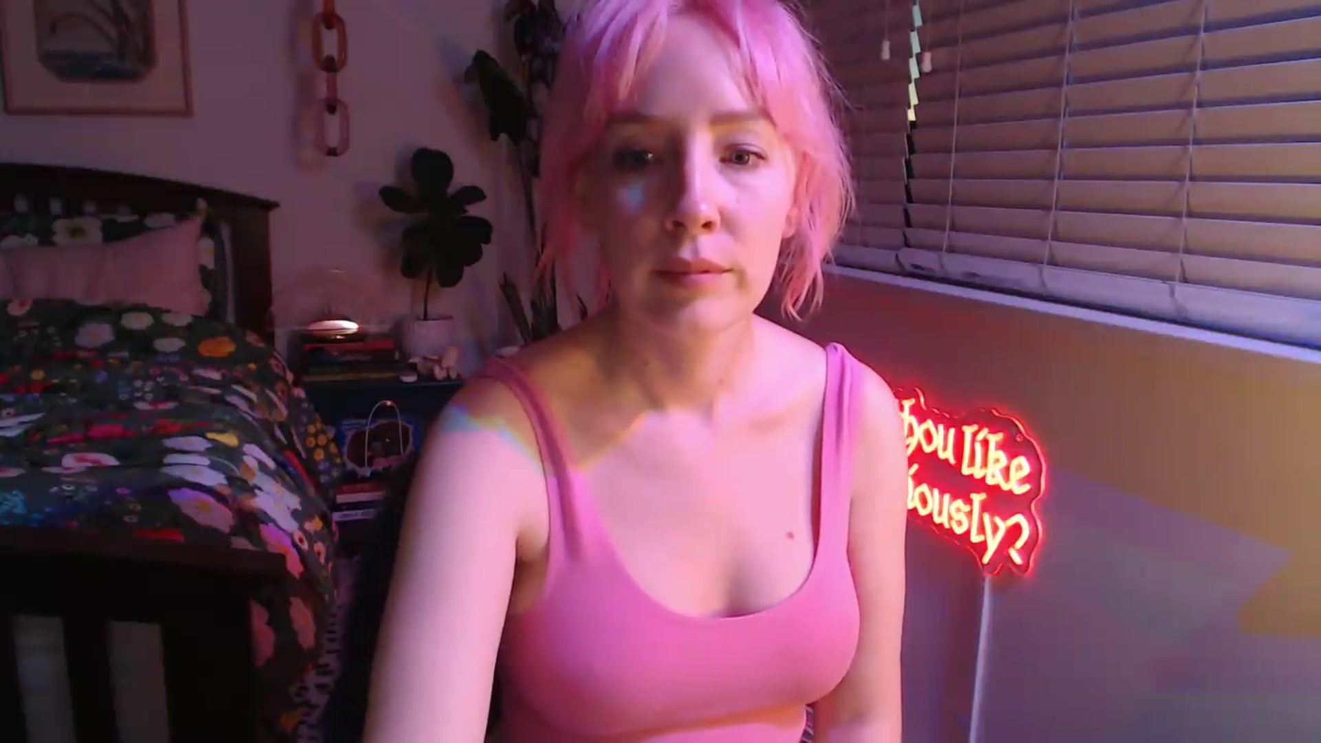 Gallery image thumbnail from NahlaHoney's myfreecams stream on, 08/19/2026, 04:13 image 18 of 20