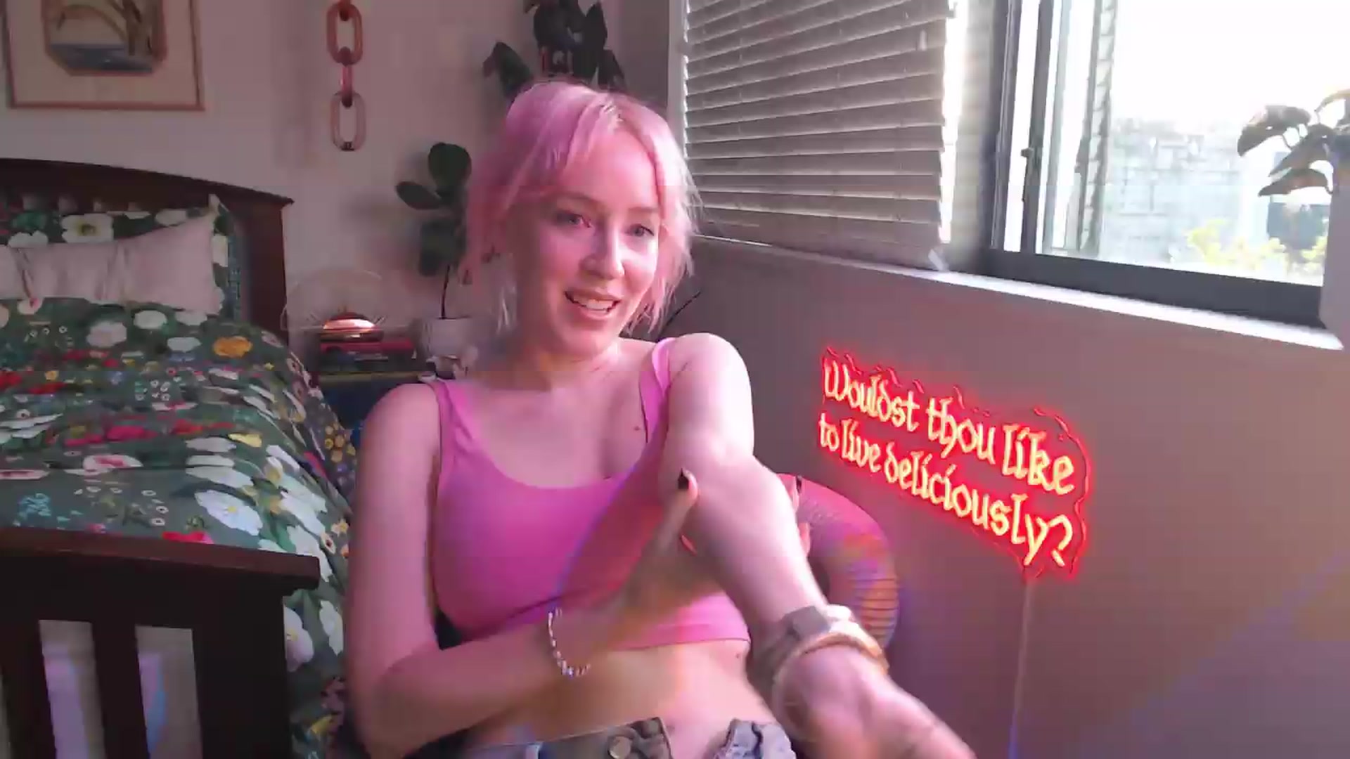 Gallery image thumbnail from NahlaHoney's myfreecams stream on, 08/19/2026, 04:13 image 6 of 20