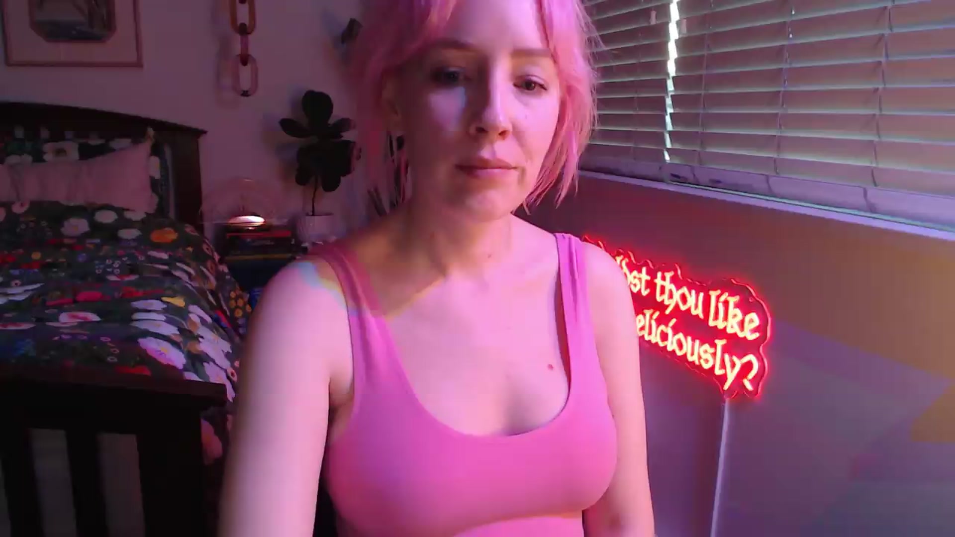 Gallery image thumbnail from NahlaHoney's myfreecams stream on, 08/19/2026, 04:13 image 10 of 20