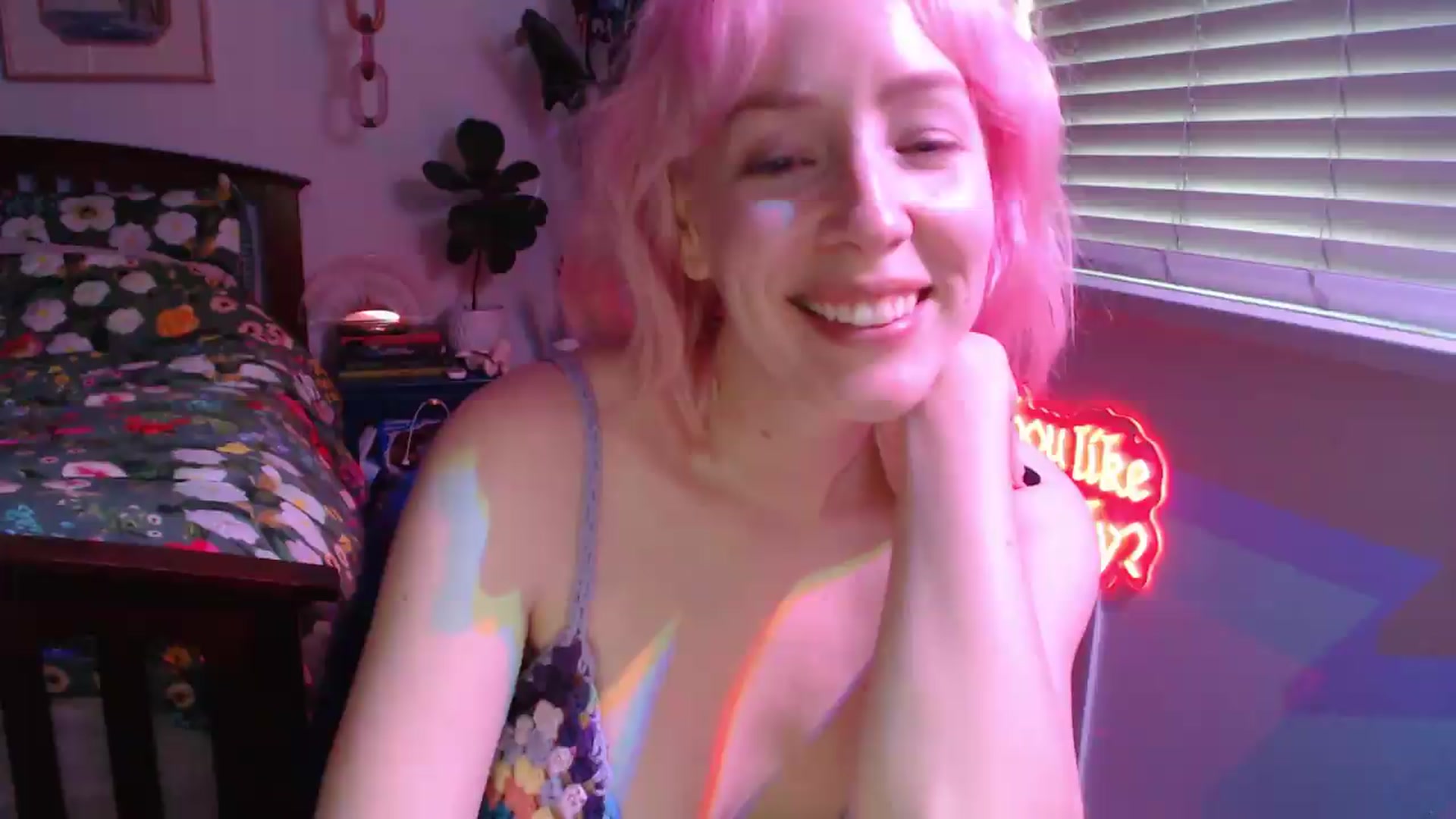 Gallery image thumbnail from NahlaHoney's myfreecams stream on, 08/20/2026, 03:22 image 18 of 20