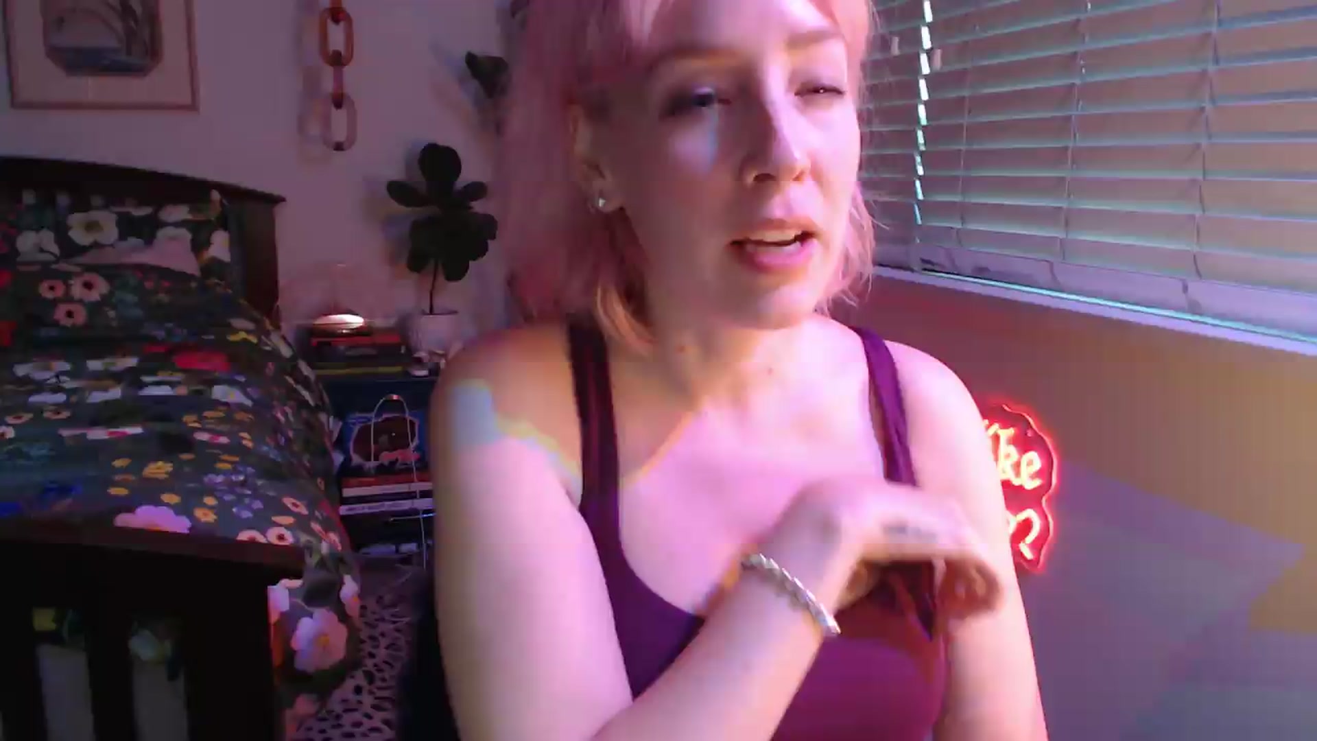 Gallery image thumbnail from NahlaHoney's myfreecams stream on, 08/26/2026, 04:26 image 7 of 20
