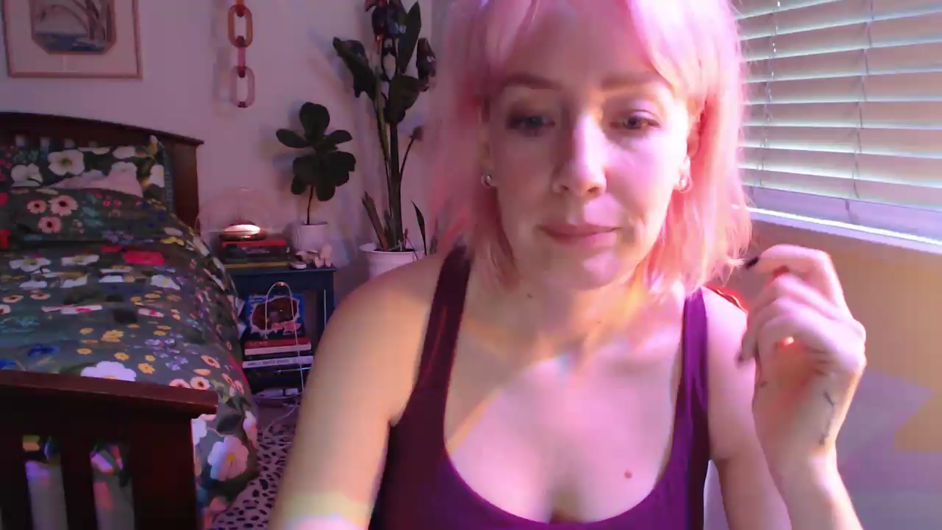 Gallery image thumbnail from NahlaHoney's myfreecams stream on, 08/26/2026, 04:26 image 5 of 20