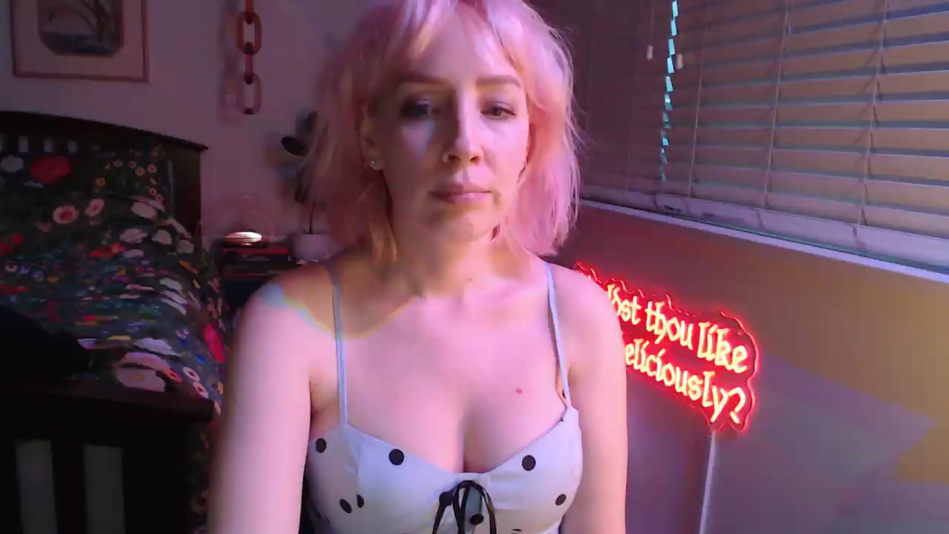 Gallery image thumbnail from NahlaHoney's myfreecams stream on, 08/29/2026, 05:04 image 1 of 20