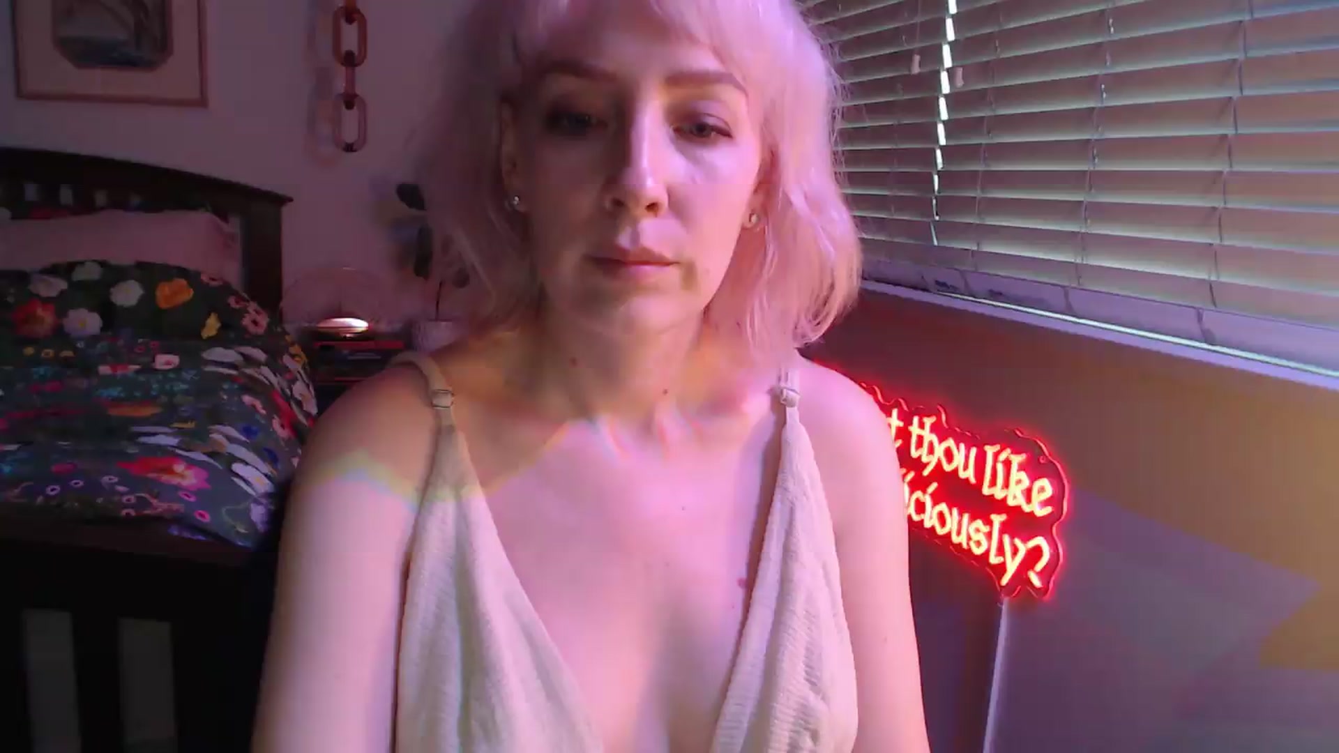 Gallery image thumbnail from NahlaHoney's myfreecams stream on, 08/31/2026, 03:39 image 1 of 20