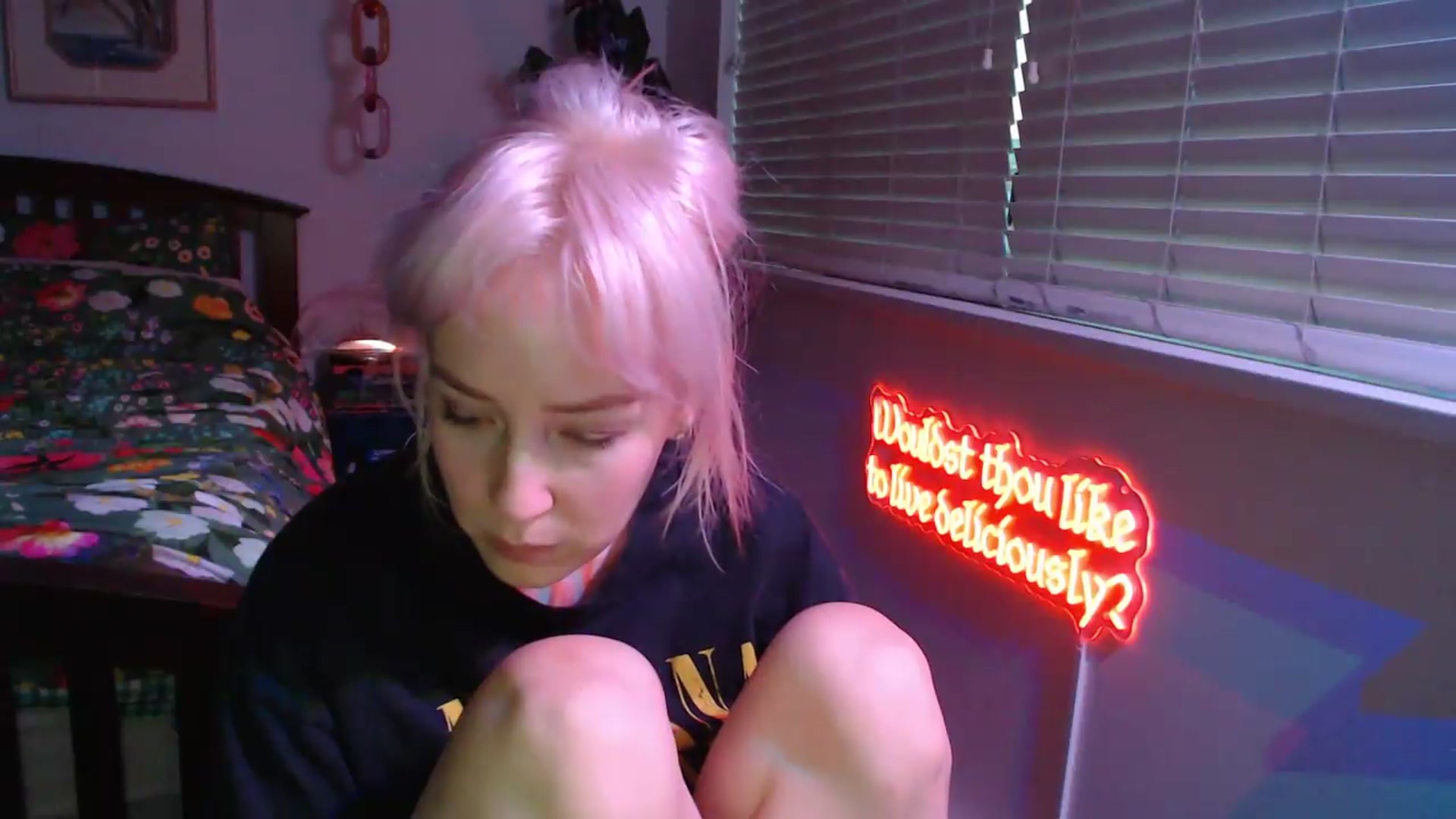 Gallery image thumbnail from NahlaHoney's myfreecams stream on, 09/01/2026, 03:21 image 16 of 20