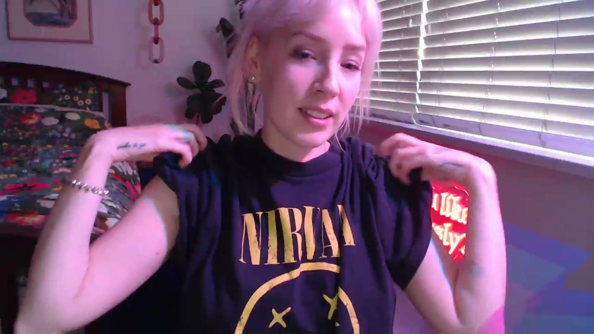 Gallery image thumbnail from NahlaHoney's myfreecams stream on, 09/01/2026, 03:21 image 5 of 20