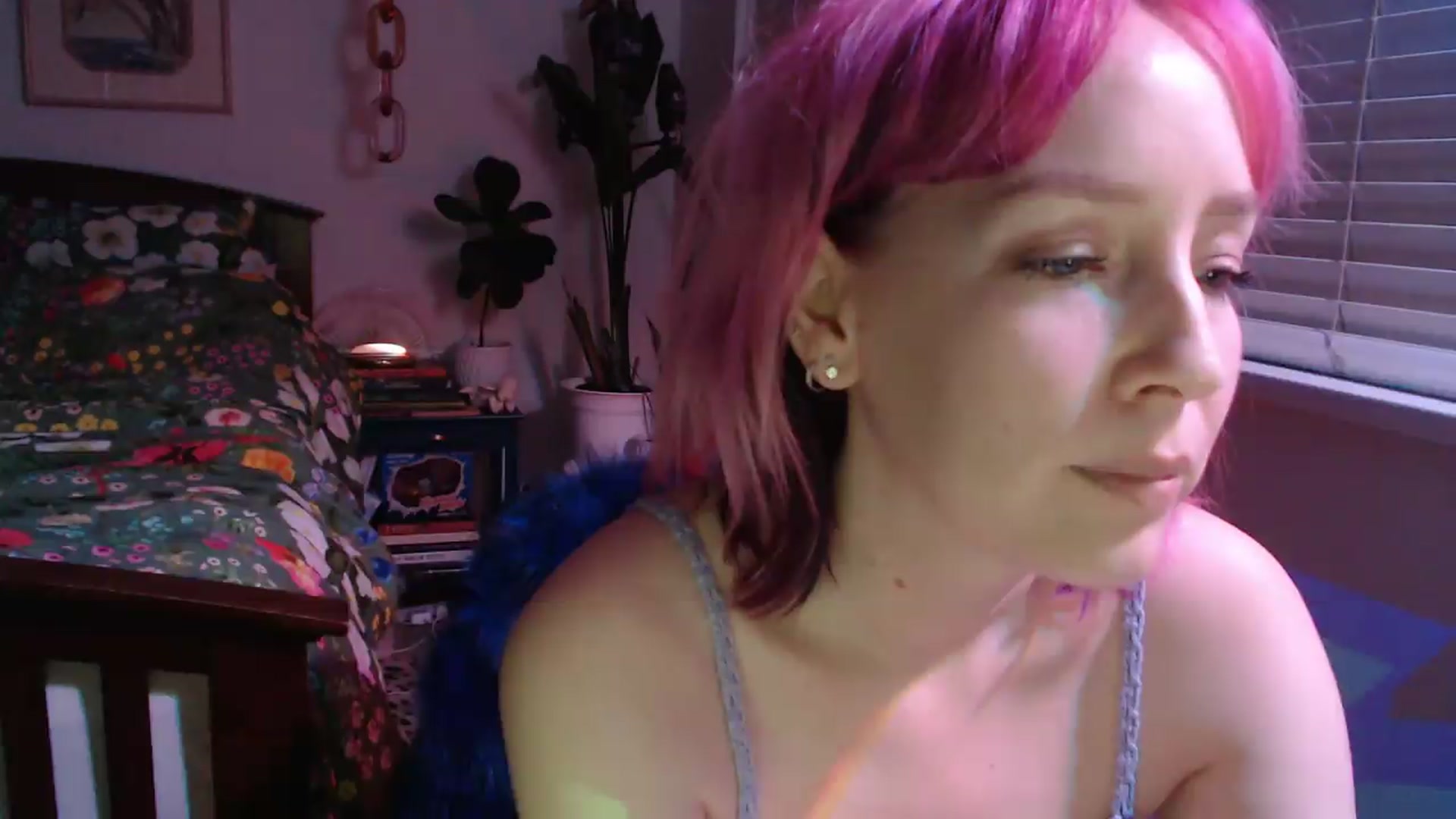 Gallery image thumbnail from NahlaHoney's myfreecams stream on, 09/16/2026, 04:38 image 17 of 20