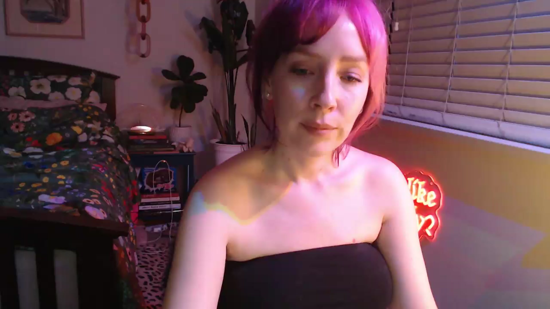 Gallery image thumbnail from NahlaHoney's myfreecams stream on, 09/18/2026, 03:49 image 20 of 20