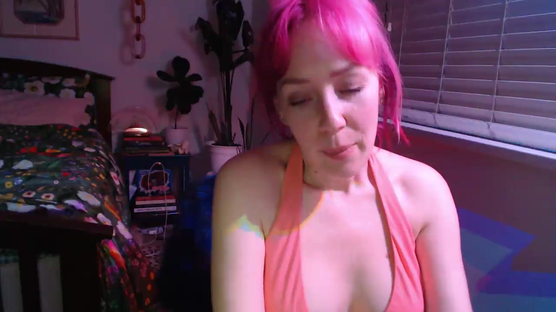 Gallery image thumbnail from NahlaHoney's myfreecams stream on, 09/22/2026, 04:40 image 19 of 20