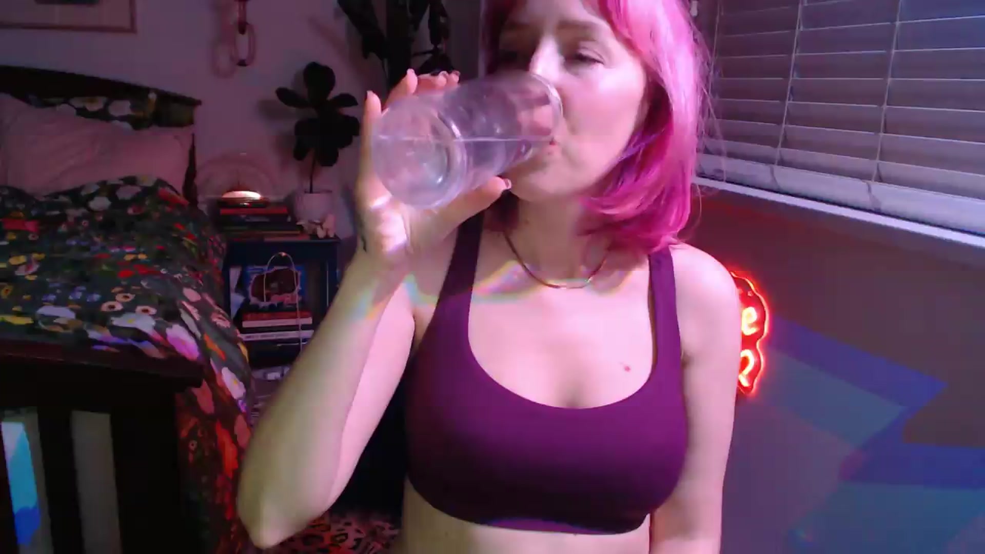 Gallery image thumbnail from NahlaHoney's myfreecams stream on, 09/23/2026, 04:52 image 16 of 20
