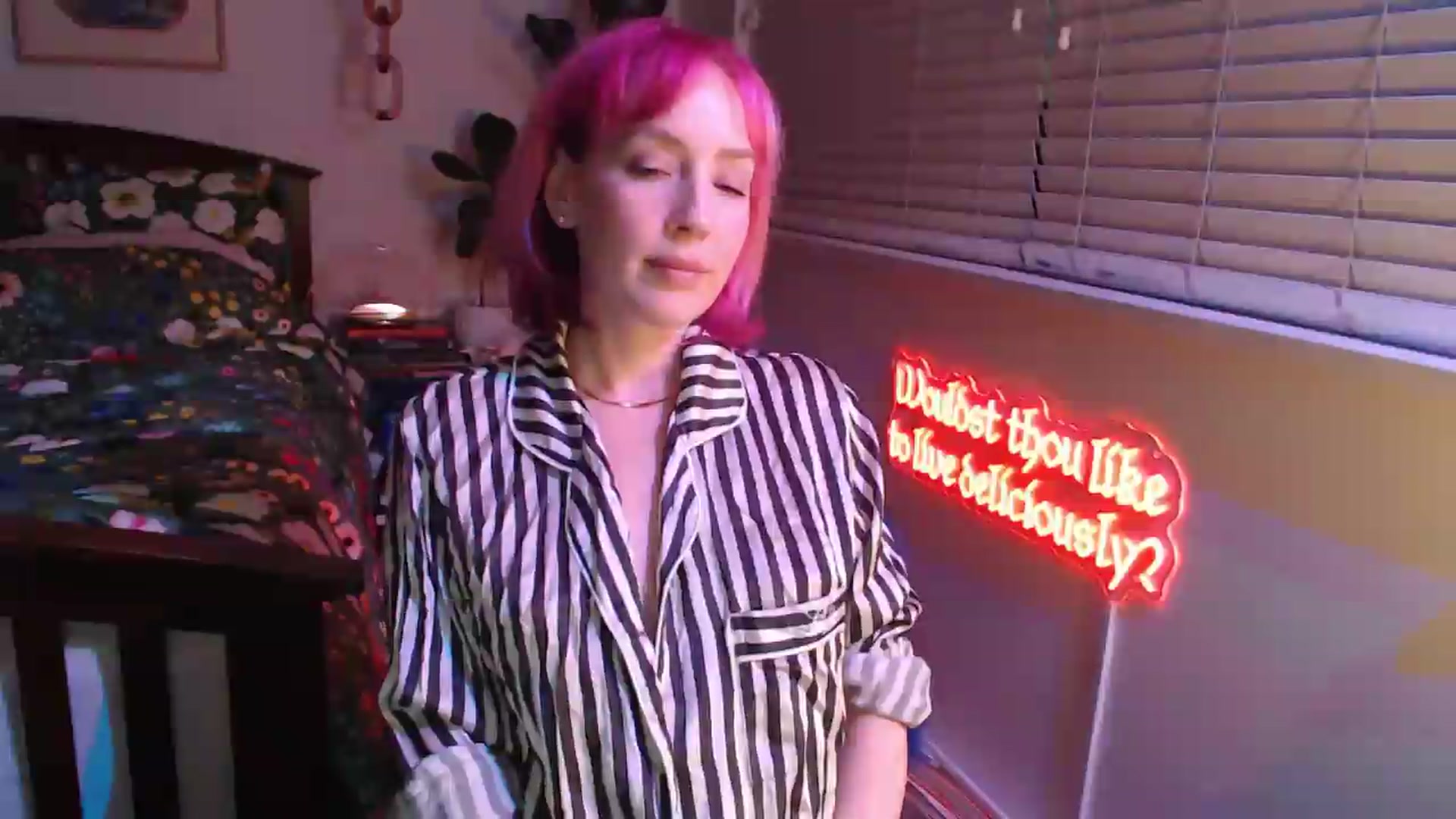 Gallery image thumbnail from NahlaHoney's myfreecams stream on, 09/24/2026, 03:59 image 4 of 20