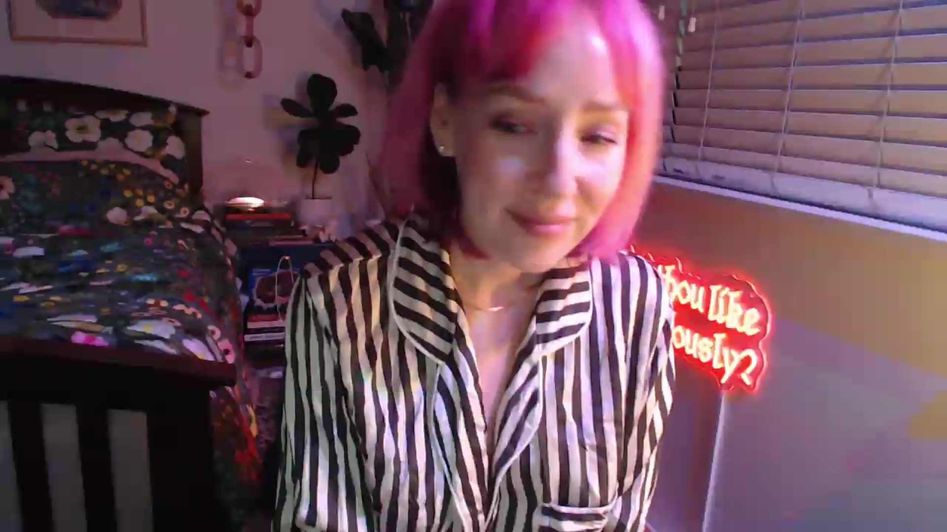Gallery image thumbnail from NahlaHoney's myfreecams stream on, 09/24/2026, 03:59 image 3 of 20