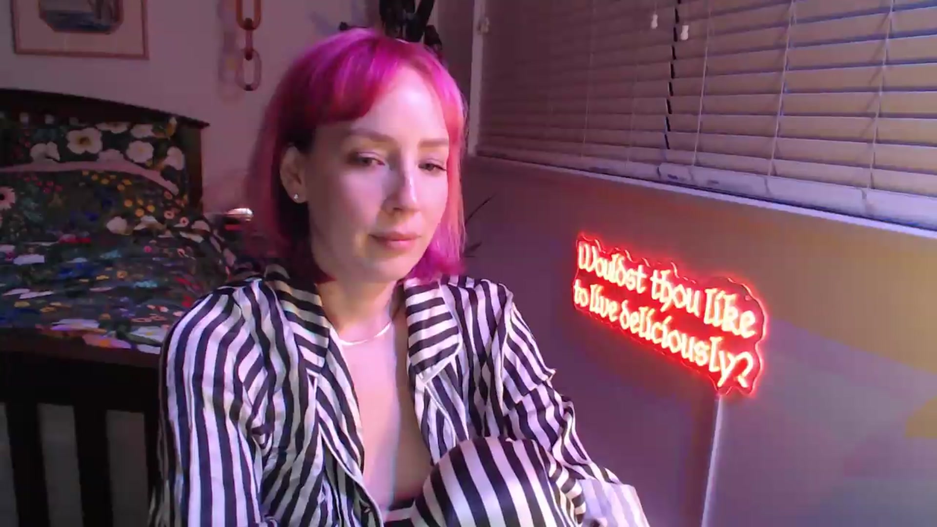 Gallery image thumbnail from NahlaHoney's myfreecams stream on, 09/24/2026, 03:59 image 13 of 20