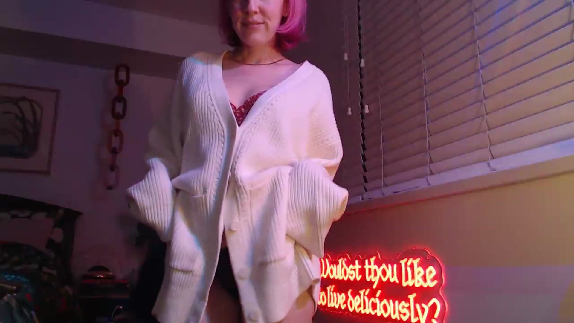 Gallery image thumbnail from NahlaHoney's myfreecams stream on, 09/25/2026, 04:04 image 18 of 20