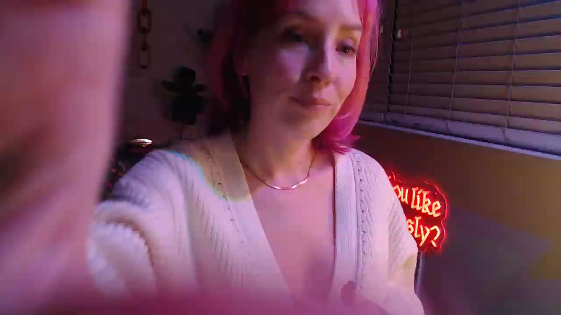 Gallery image thumbnail from NahlaHoney's myfreecams stream on, 09/25/2026, 04:04 image 16 of 20