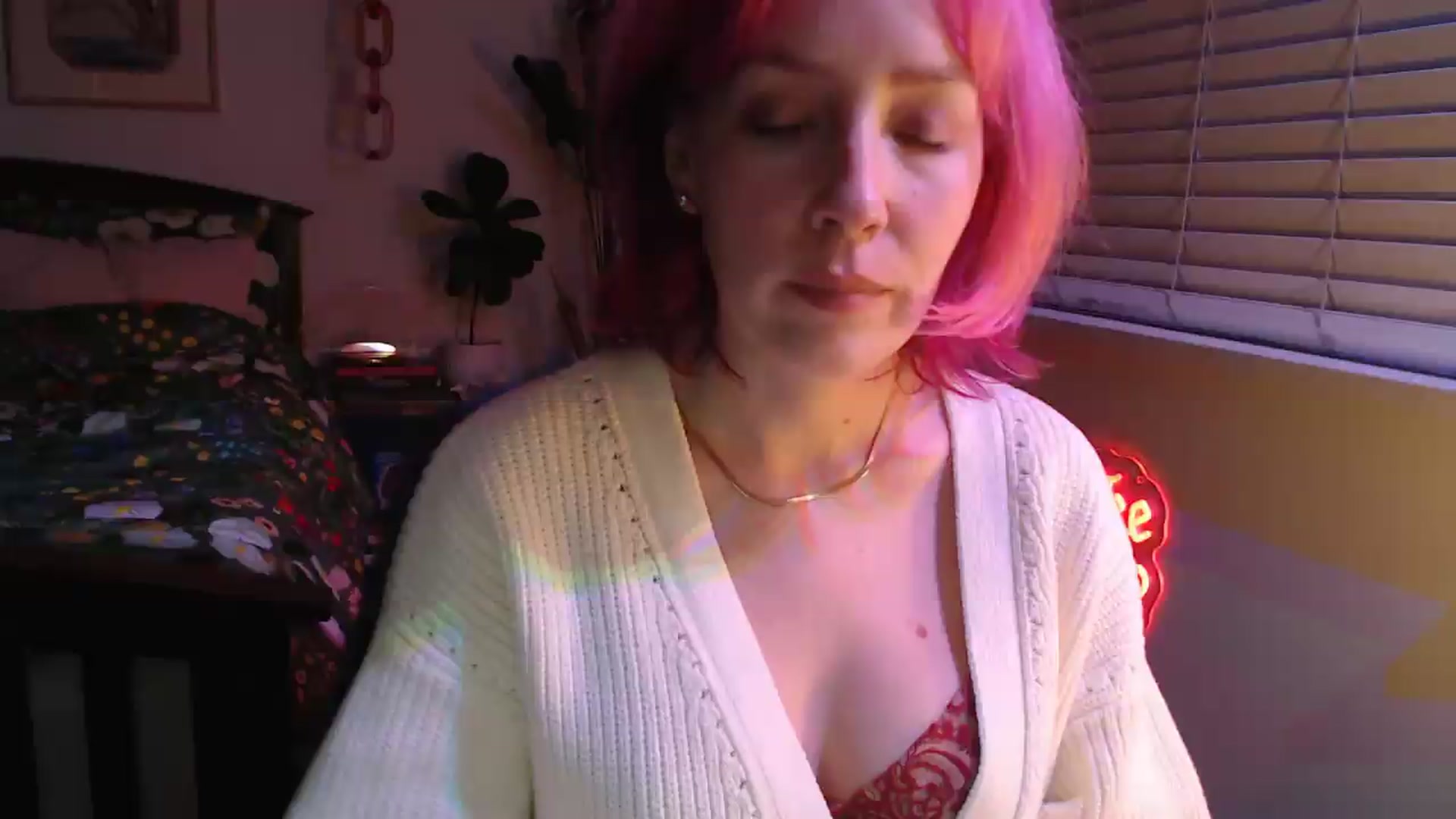Gallery image thumbnail from NahlaHoney's myfreecams stream on, 09/25/2026, 04:04 image 2 of 20
