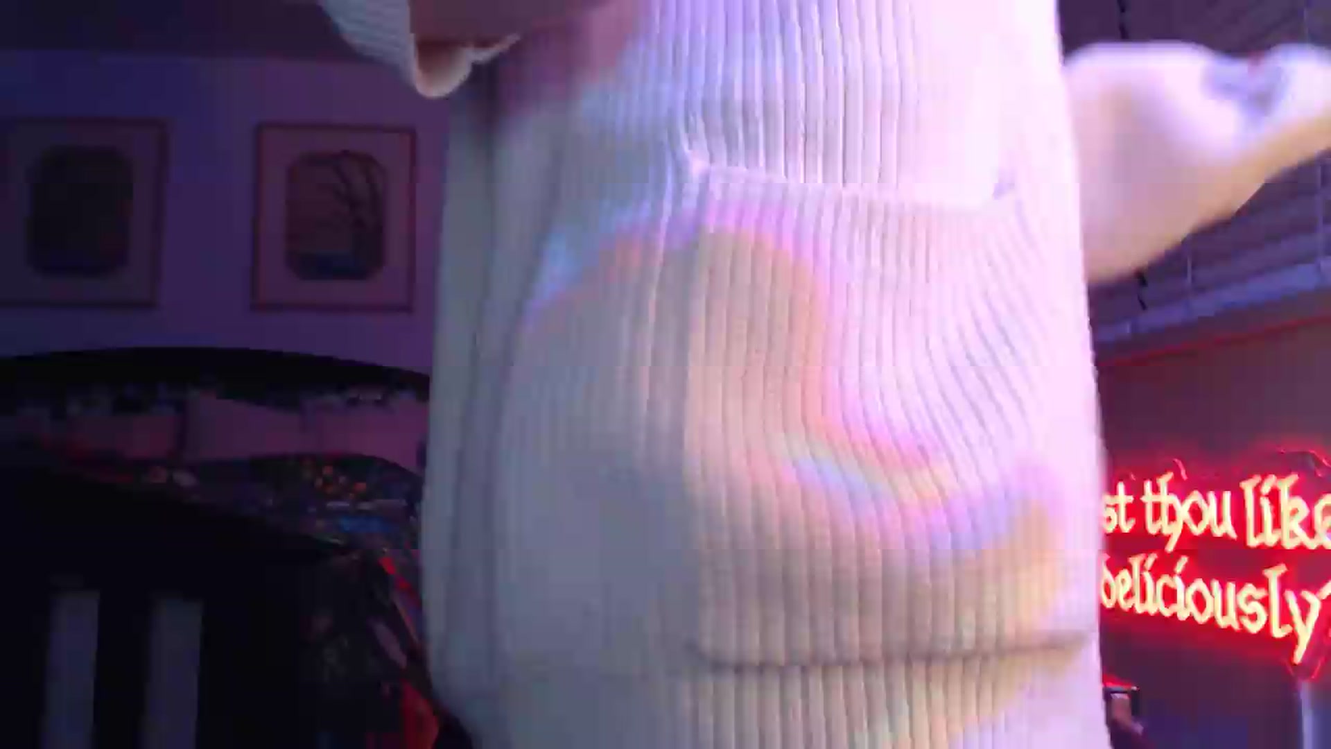 Gallery image thumbnail from NahlaHoney's myfreecams stream on, 09/25/2026, 04:04 image 5 of 20