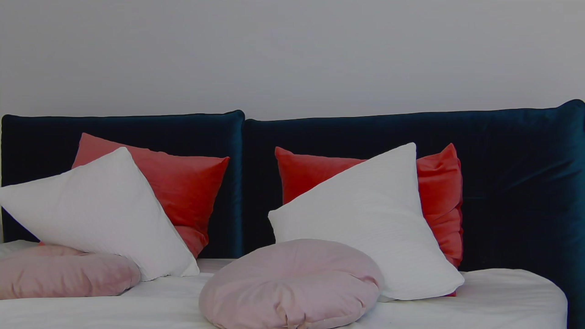 Gallery image thumbnail from NaiaSummer's myfreecams stream on, 07/20/2023, 16:15 image 17 of 20